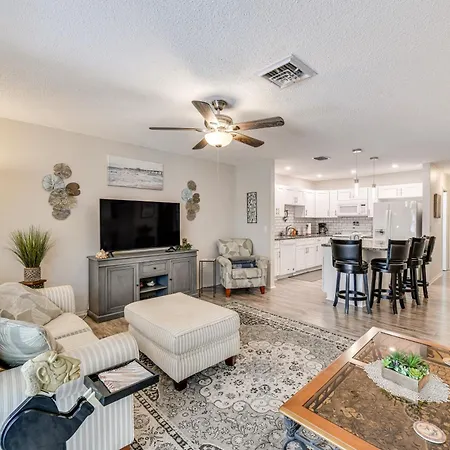 3 Mi To Englewood Beach Cozy Duplex With Lanai!